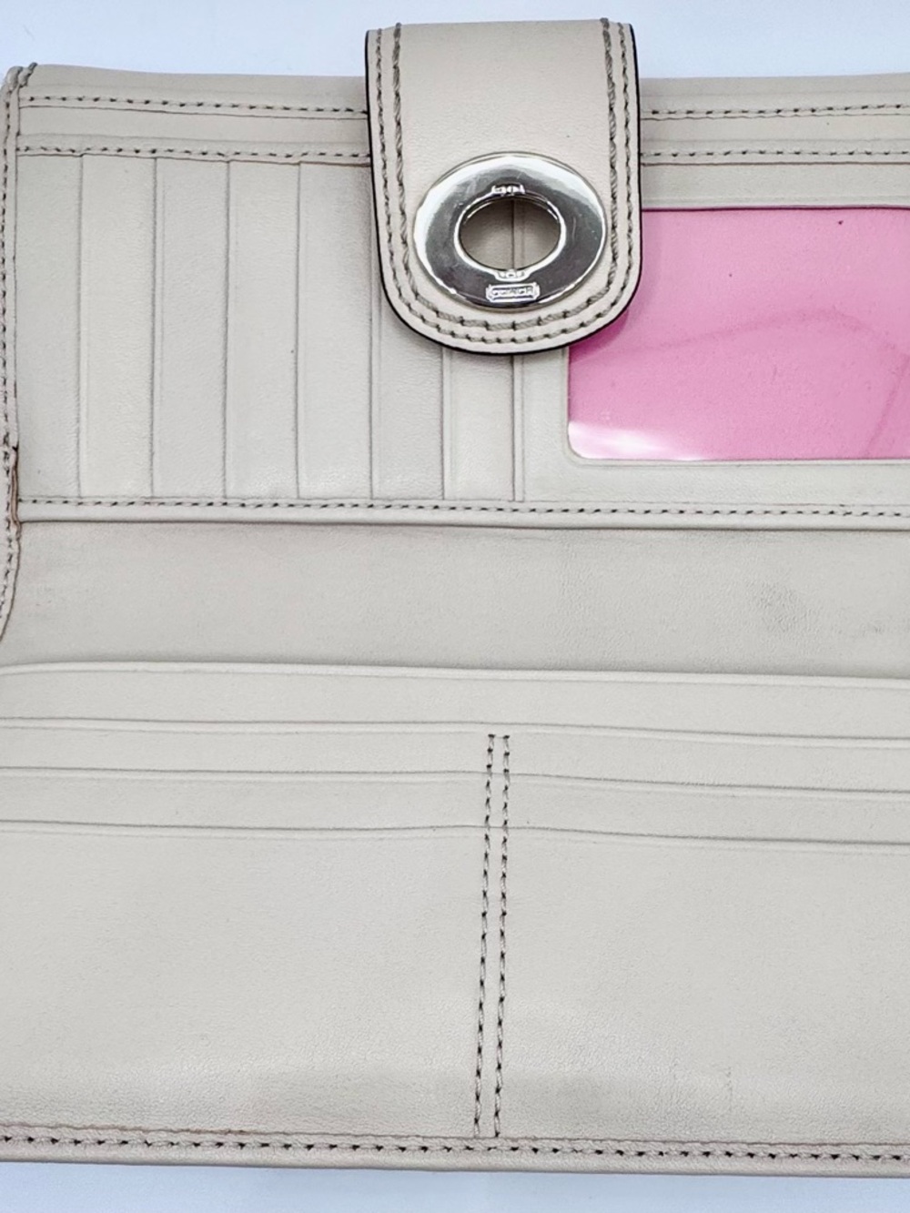 Vtg Coach Buttery Soft Ivory Leather Silver Turn-lock Large Wallet Pink Interior - Picture 7 of 10